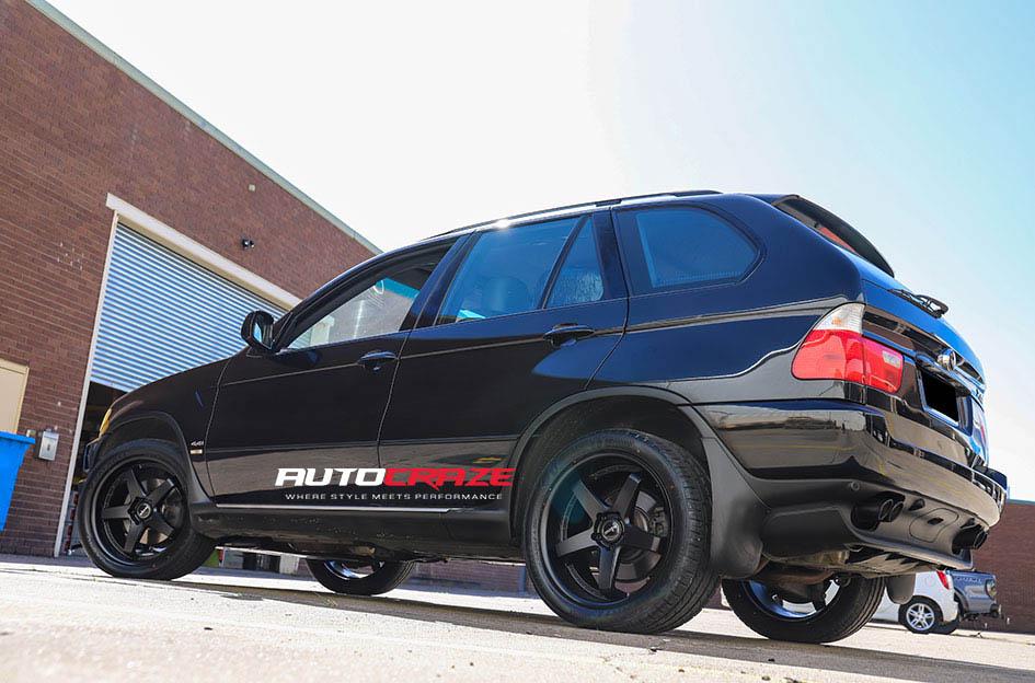 BMW X5 DETROIT SATIN BLACK